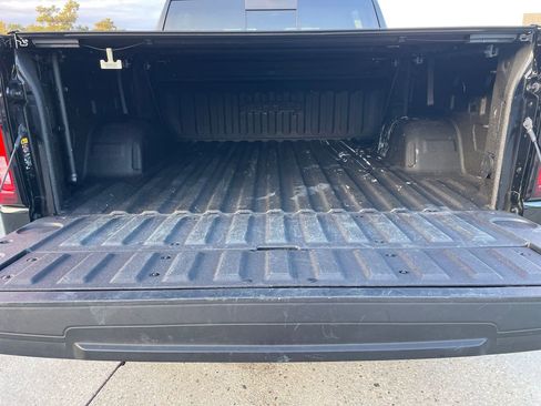 Used 2024 GMC Sierra 1500 AT4 w/ Technology Package image 24