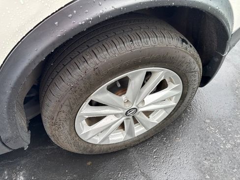 Used 2019 Nissan Rogue Sport S w/ Appearance Package FWD image 12