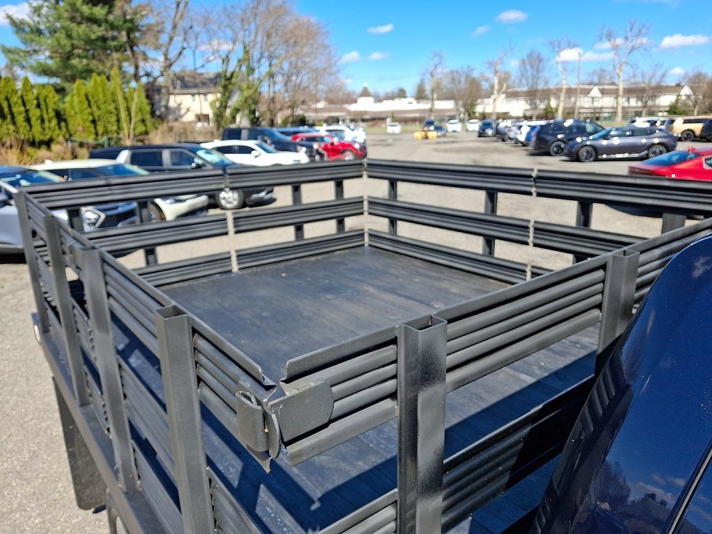 Used 2014 RAM 3500 Tradesman RWD image 9