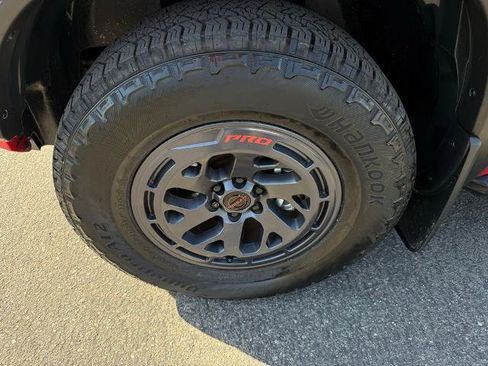 Certified 2025 Nissan Frontier PRO-4X w/ Tow Package AWD/4WD image 9