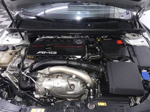 Used 2022 Mercedes-Benz CLA 35 AMG 4MATIC image 11