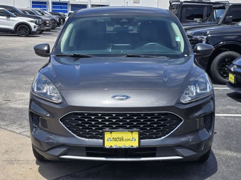 Used 2020 Ford Escape SE FWD image 2