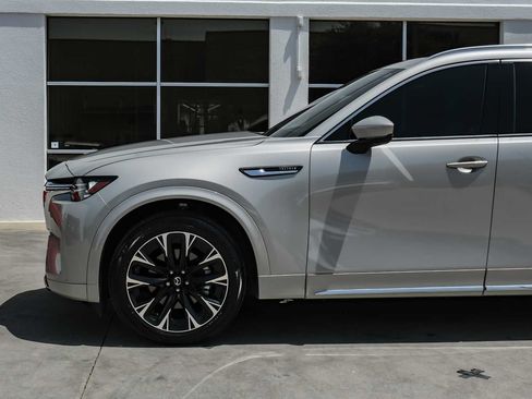 Used 2025 MAZDA CX-90 3.3 Turbo S w/ Premium Plus AWD/4WD image 17