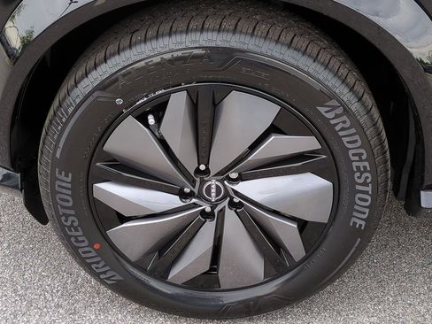 New 2024 Nissan Ariya AWD image 10