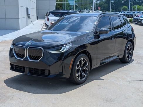 Used 2025 BMW X3 xDrive30i AWD/4WD image 2