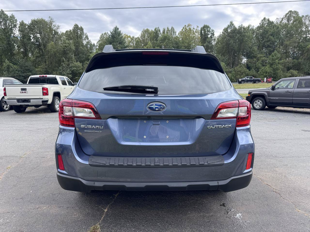 Used 2015 Subaru Outback 2.5i Limited AWD/4WD image 6