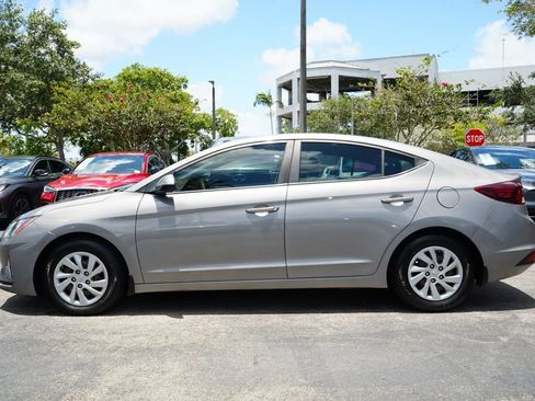 Used 2020 Hyundai Elantra SE FWD image 7