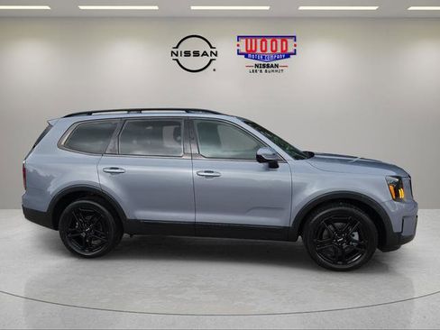 Used 2024 Kia Telluride SX X-Line AWD/4WD image 2