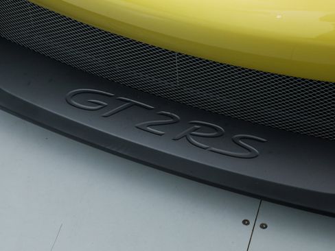 Used 2018 Porsche 911 GT2 RS image 11