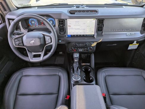 New 2025 Ford Bronco Big Bend w/ Black Diamond Package AWD/4WD image 15