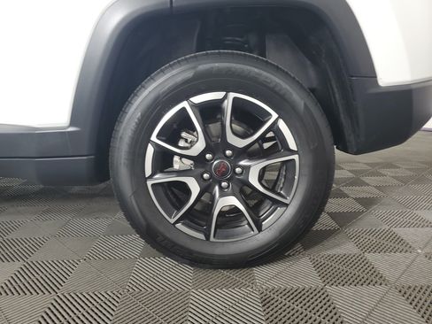 Used 2025 Jeep Compass Trailhawk AWD/4WD image 30