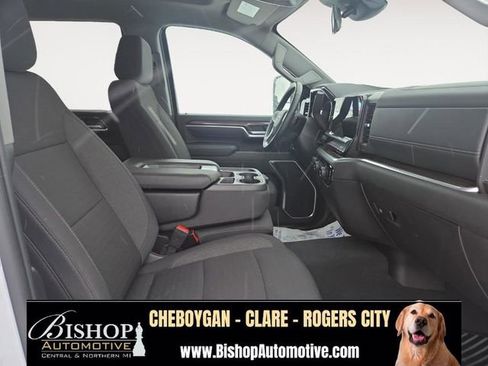 Used 2025 Chevrolet Silverado 2500 LT w/ Convenience Package AWD/4WD image 28