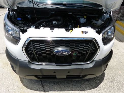 Used 2024 Ford Transit 250 Low Roof w/ Exterior Upgrade Package RWD image 9