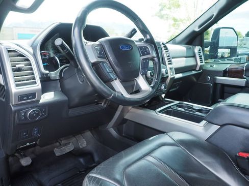 Used 2017 Ford F250 Platinum w/ FX4 Off-Road Package AWD/4WD image 12