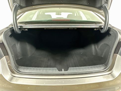 Used 2018 Kia Optima LX FWD image 27