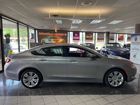 Used 2015 Chrysler 200 Limited w/ Spring Special Group image 5
