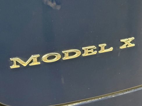 Used 2016 Tesla Model X 75D image 12