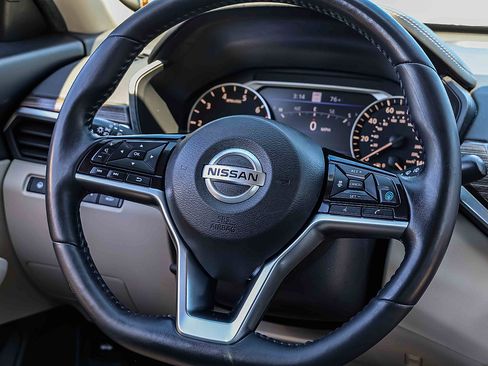 Used 2019 Nissan Altima 2.5 SL FWD image 14