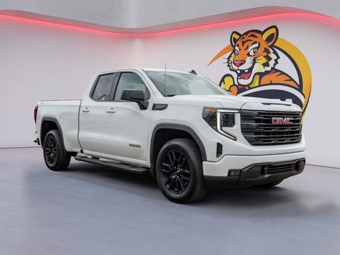 Used 2024 GMC Sierra 1500 Elevation image 3