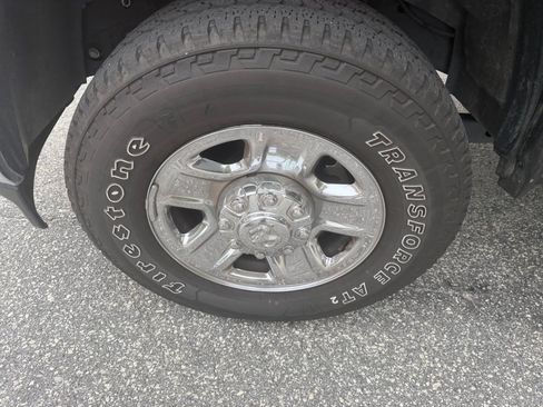 Used 2024 RAM 2500 Tradesman w/ Chrome Appearance Group AWD/4WD image 27