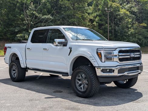 Used 2025 Ford F150 Lariat w/ Equipment Group 501A Mid AWD/4WD image 11