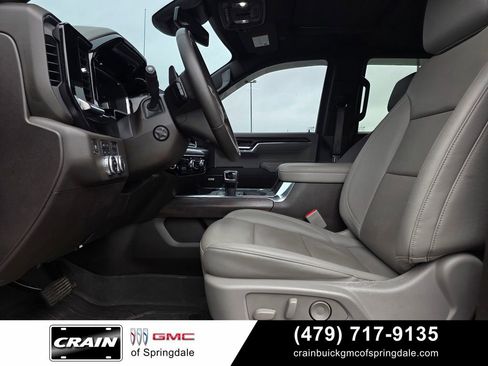 Used 2025 GMC Sierra 1500 SLT w/ SLT Premium Plus Package AWD/4WD image 11