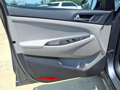 Used 2018 Hyundai Tucson SEL FWD image 19