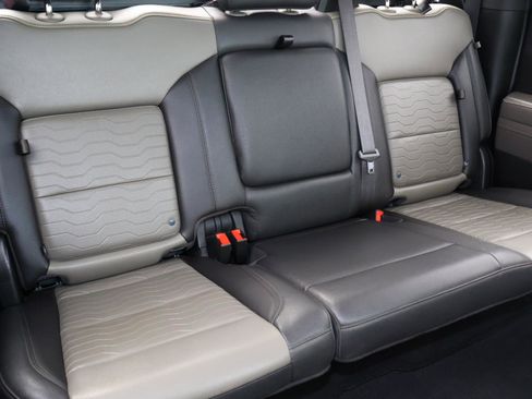 Used 2022 Chevrolet Silverado 1500 ZR2 w/ Technology Package image 22