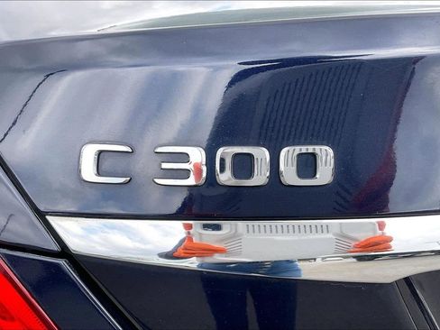 Used 2018 Mercedes-Benz C 300 4MATIC Sedan w/ Premium Package image 26