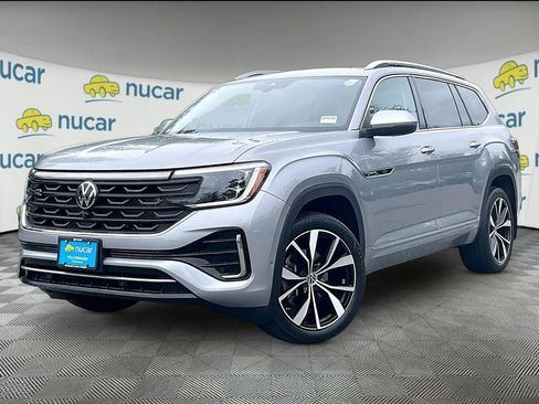 Used 2024 Volkswagen Atlas SEL Premium R-Line AWD/4WD image 3
