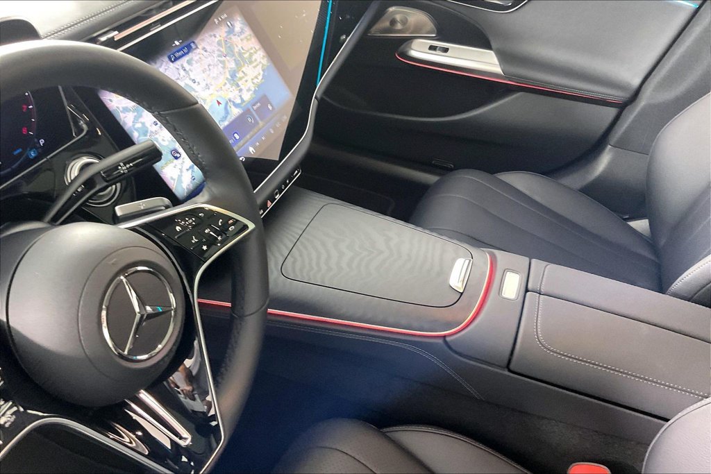 Used 2026 Mercedes-Benz E 350 4MATIC Sedan image 12