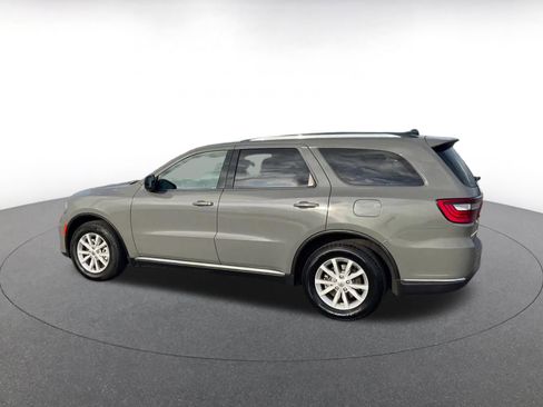 Used 2023 Dodge Durango SXT image 9