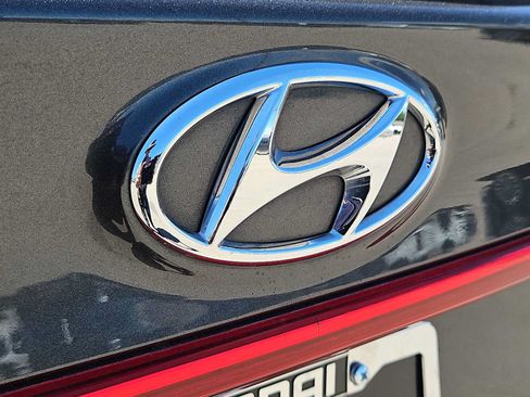 Certified 2021 Hyundai Santa Fe SEL FWD image 11
