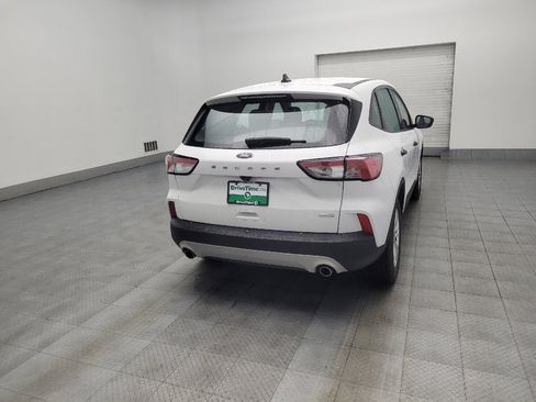 Used 2020 Ford Escape S image 9