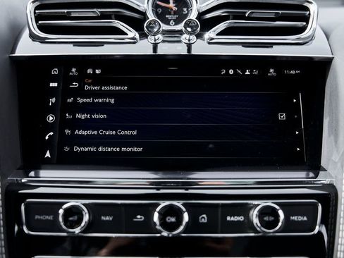 Used 2023 Bentley Bentayga Extended Wheelbase image 81