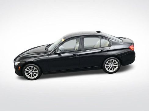 Used 2018 BMW 320i Sedan image 28