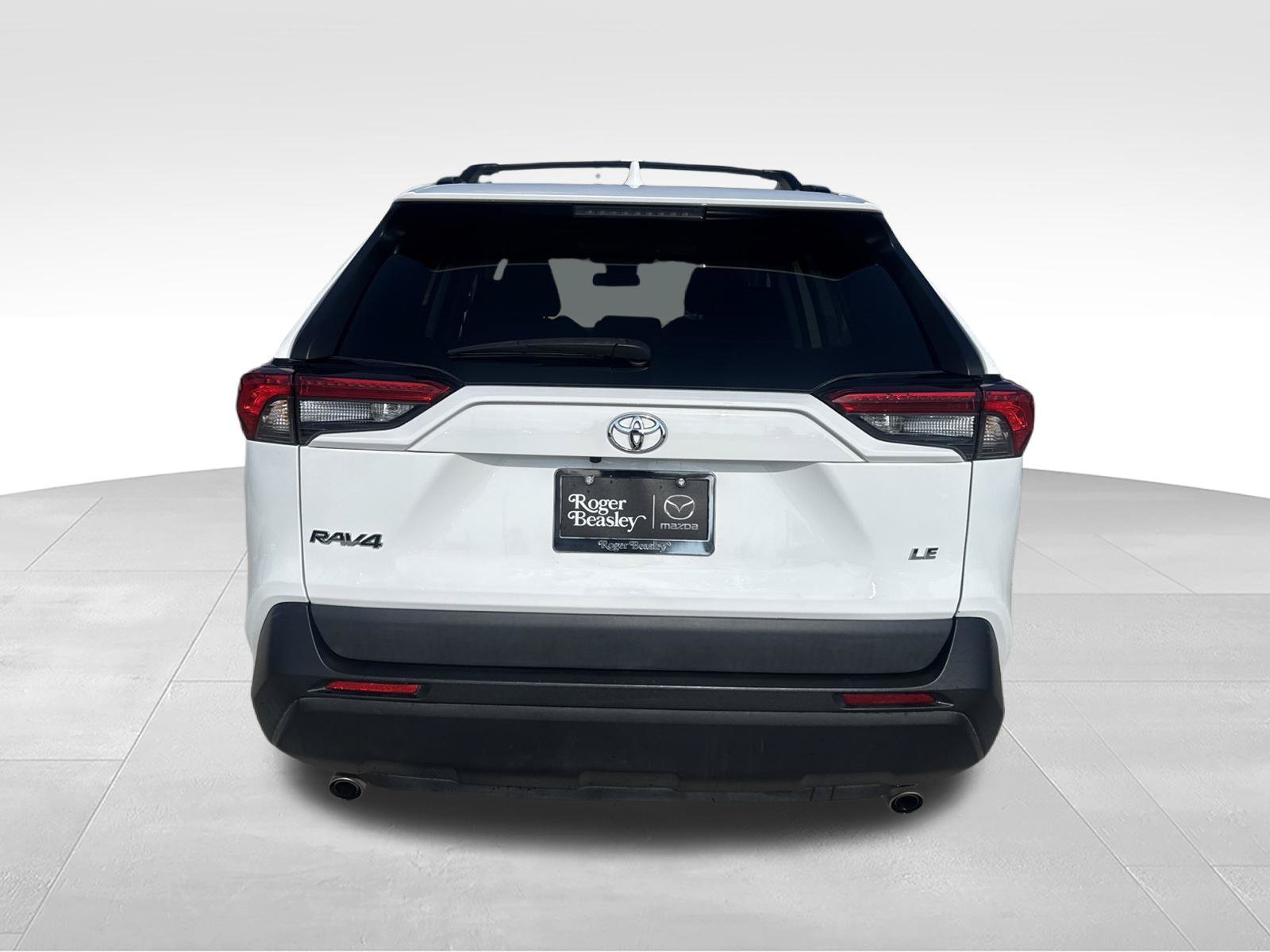 Used 2021 Toyota RAV4 LE w/ Carpet Mat Package (TMS) FWD image 6