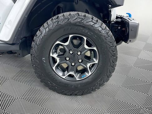 Used 2023 Jeep Wrangler Unlimited Rubicon 4xe w/ Steel Bumper Group AWD/4WD image 35