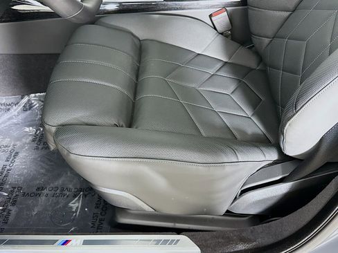 Used 2025 BMW 760i xDrive 760i xDrive image 20