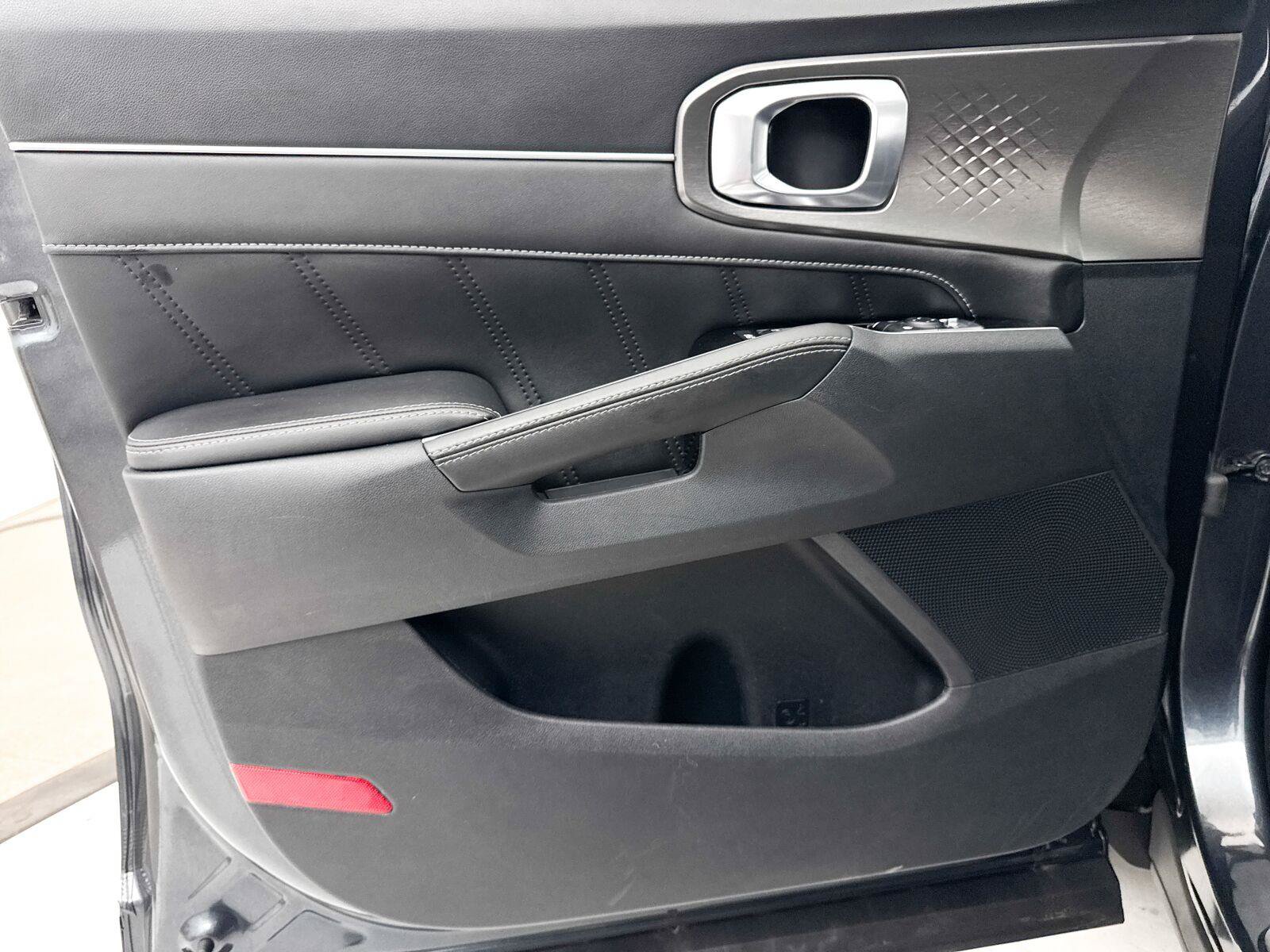 Used 2022 Kia Sorento SX FWD image 31