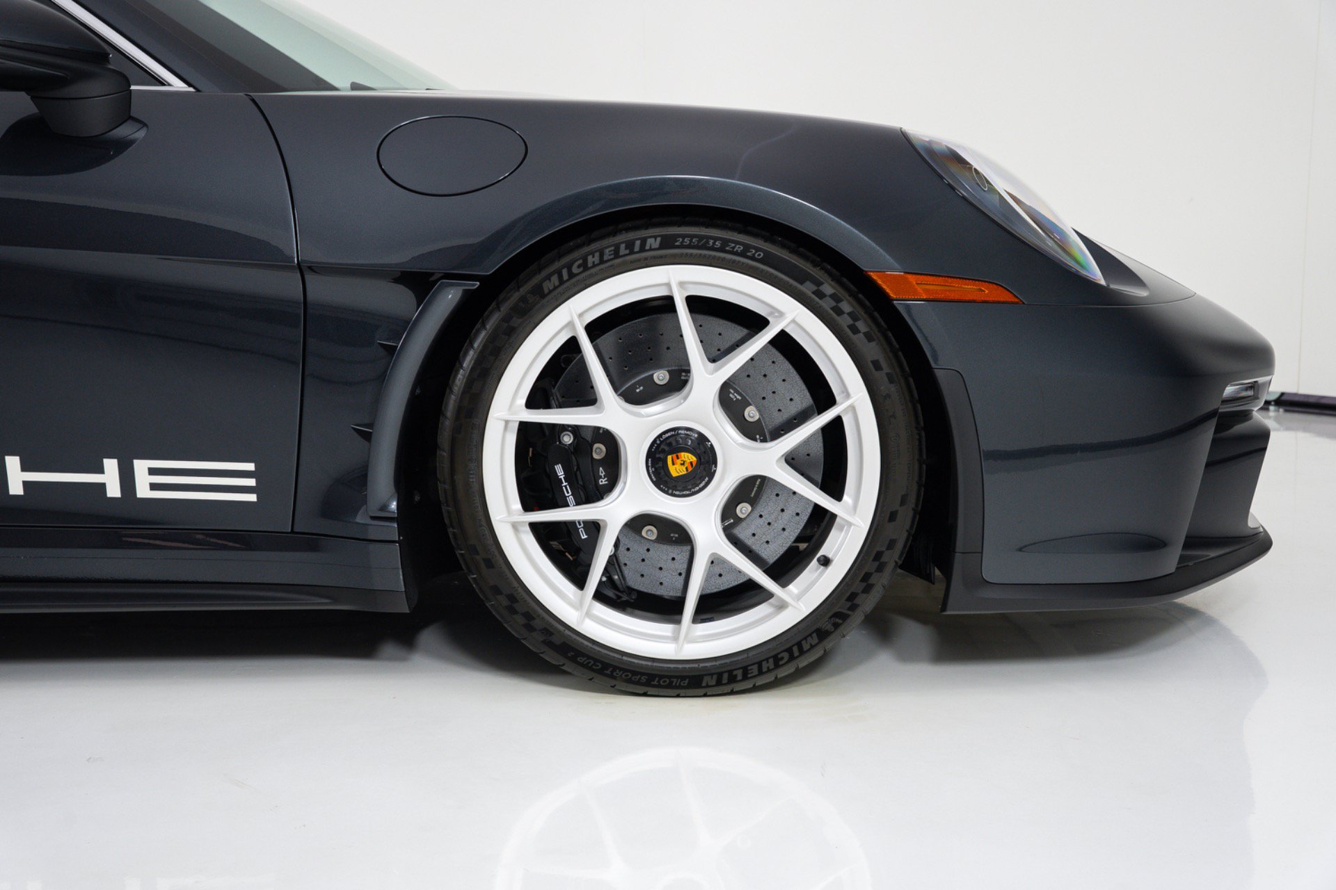 Used 2024 Porsche 911 GT3 RS RWD image 13