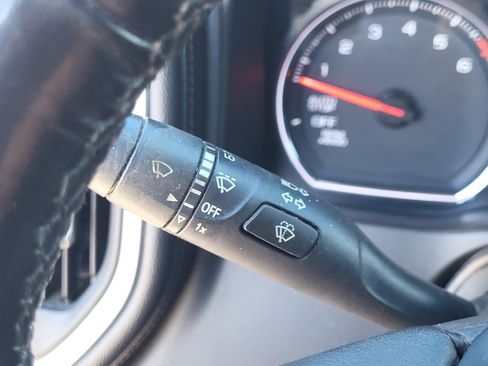 Used 2020 Chevrolet Silverado 1500 LT w/ All-Star Edition image 32