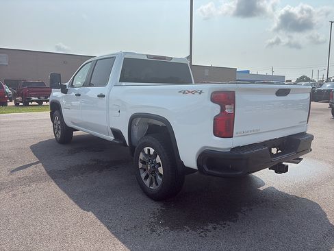 New 2026 Chevrolet Silverado 2500 Custom w/ Custom Convenience Package AWD/4WD image 3