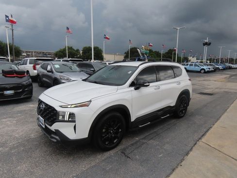 Used 2023 Hyundai Santa Fe XRT FWD image 2