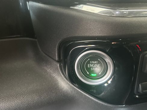 Used 2023 Chevrolet Silverado 1500 High Country w/ Technology Package image 25