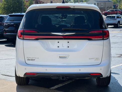 Used 2024 Chrysler Pacifica Limited w/ Uconnect Theater Family Group AWD/4WD image 52