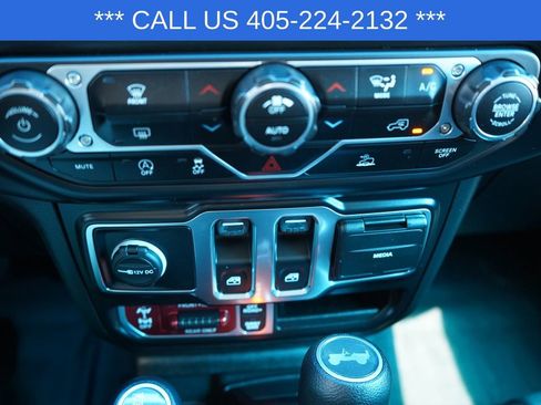 Used 2022 Jeep Wrangler Rubicon AWD/4WD image 34