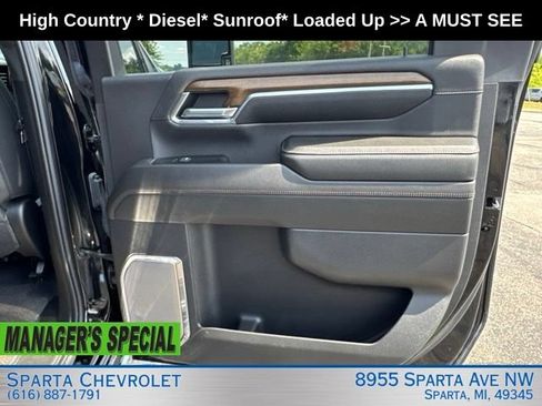 Used 2024 Chevrolet Silverado 2500 High Country AWD/4WD image 29