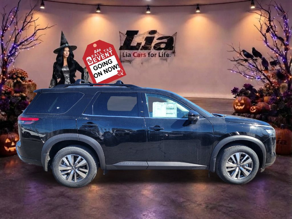 New 2026 Nissan Pathfinder SL AWD/4WD image 2