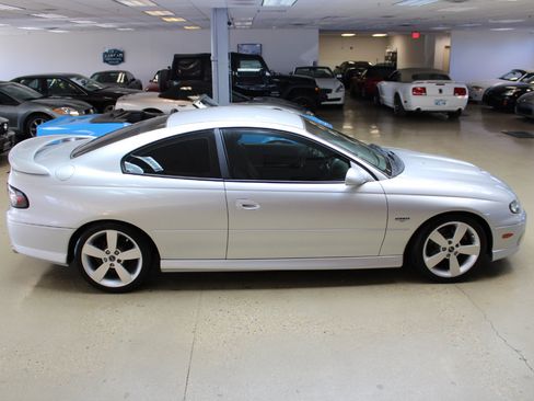 Used 2006 Pontiac GTO image 31